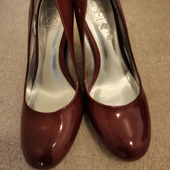 Women's 7.5 Jessica Simpson 2" heels Burgundy - Picture 1 of 4